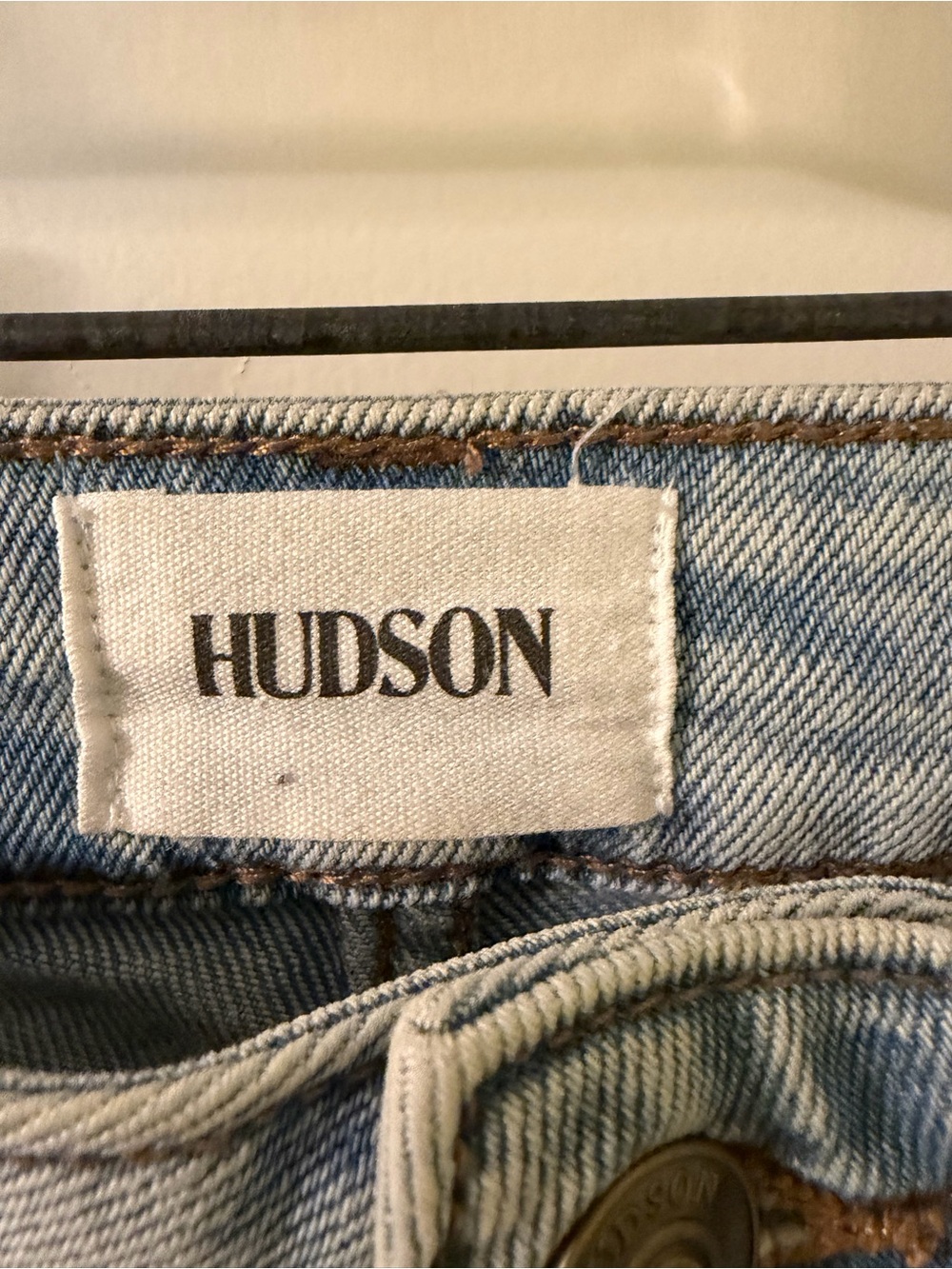 Hudson Jeans Light Wash Wide Leg Whip Smart Women's Jeans - Picture 2 of 8